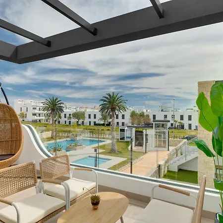 Apartament Way2sun Penthouses Punta Prima - Free E-bikes & Ps5 & Solarium & Jacuzzi